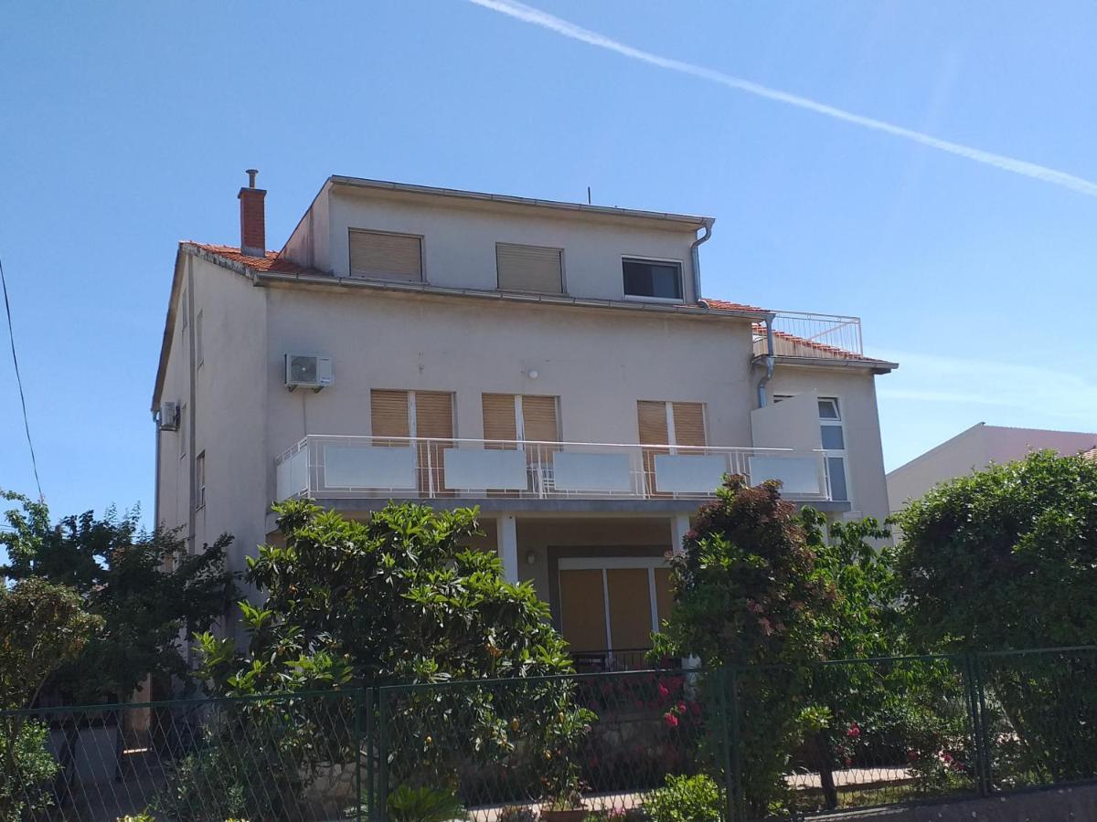 Apartman Plavo More Zara Esterno foto