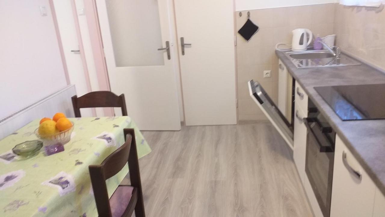 Apartman Plavo More Zara Esterno foto