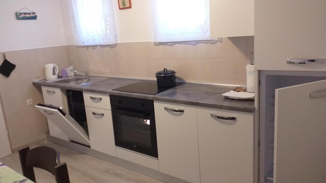 Apartman Plavo More Zara Esterno foto