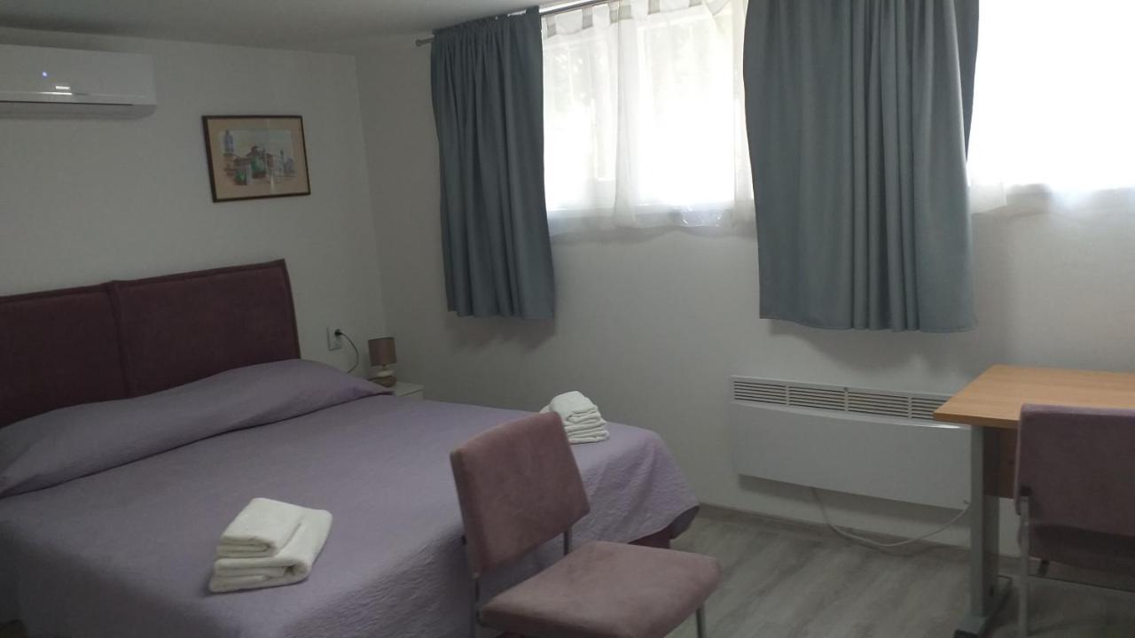 Apartman Plavo More Zara Esterno foto